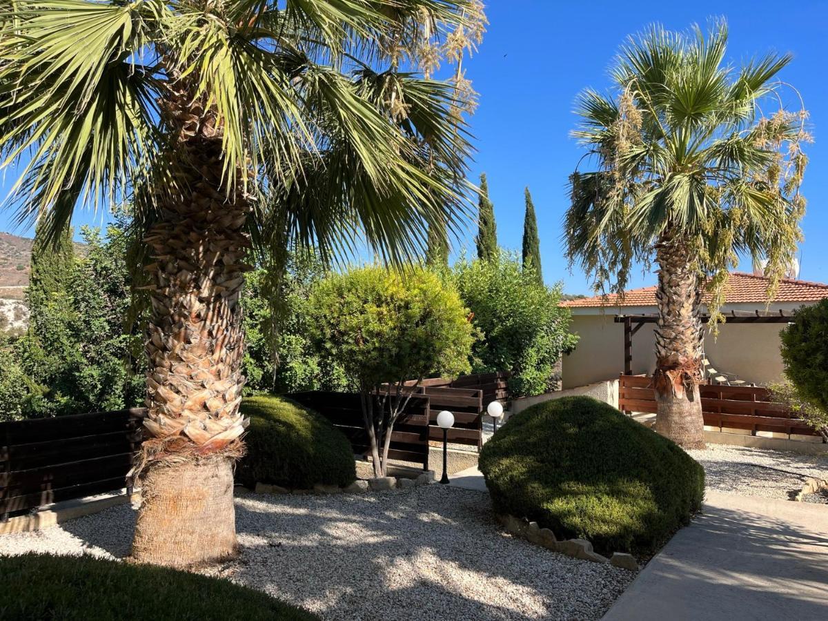 Beautiful 2 Bed Apartment In Peyia Valley, Paphos 外观 照片