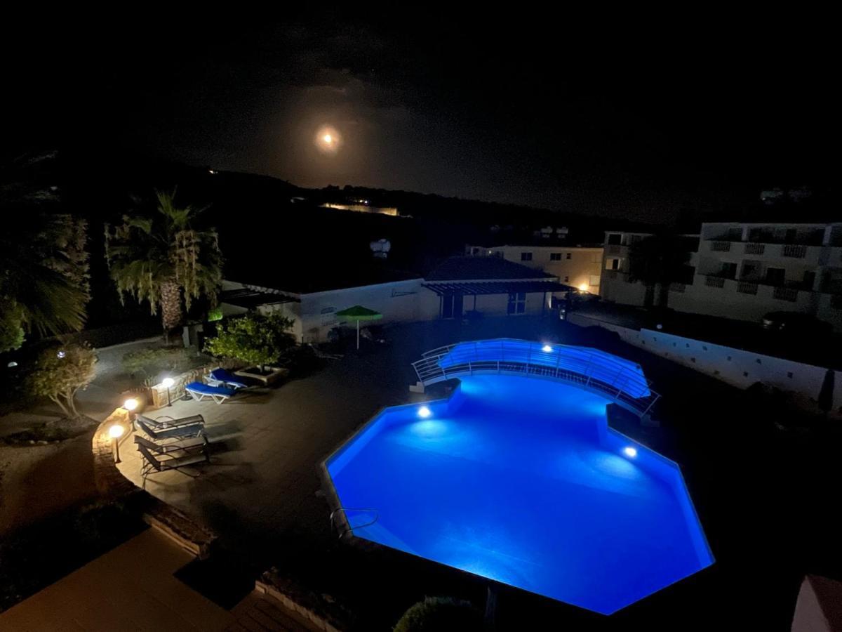 Beautiful 2 Bed Apartment In Peyia Valley, Paphos 外观 照片