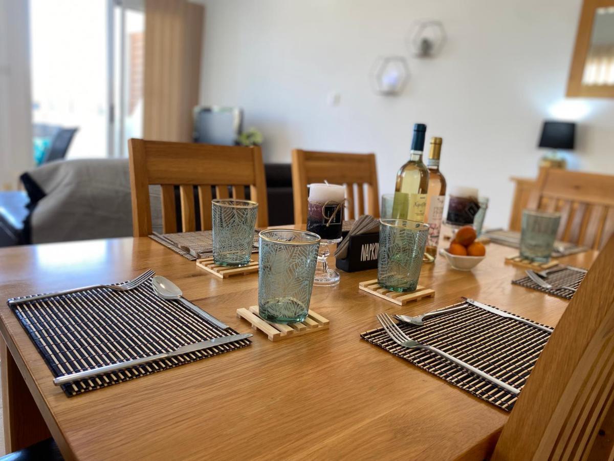 Beautiful 2 Bed Apartment In Peyia Valley, Paphos 外观 照片