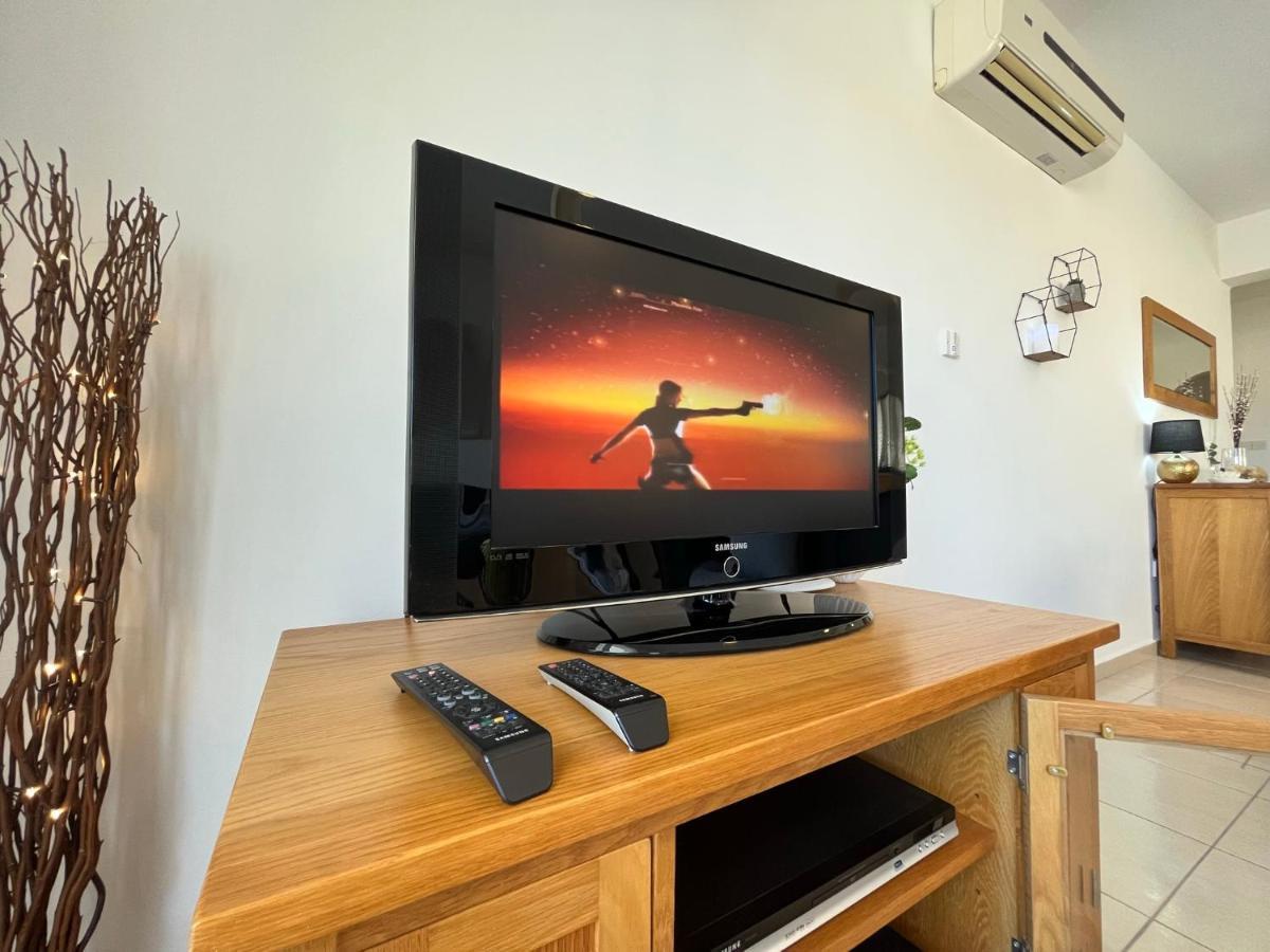 Beautiful 2 Bed Apartment In Peyia Valley, Paphos 外观 照片