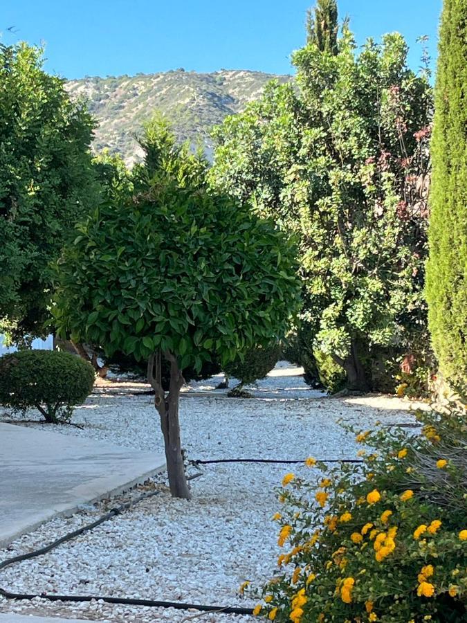 Beautiful 2 Bed Apartment In Peyia Valley, Paphos 外观 照片