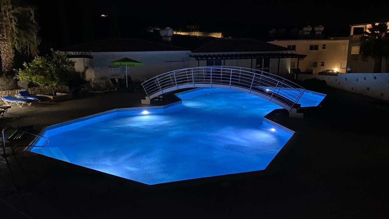 Beautiful 2 Bed Apartment In Peyia Valley, Paphos 外观 照片