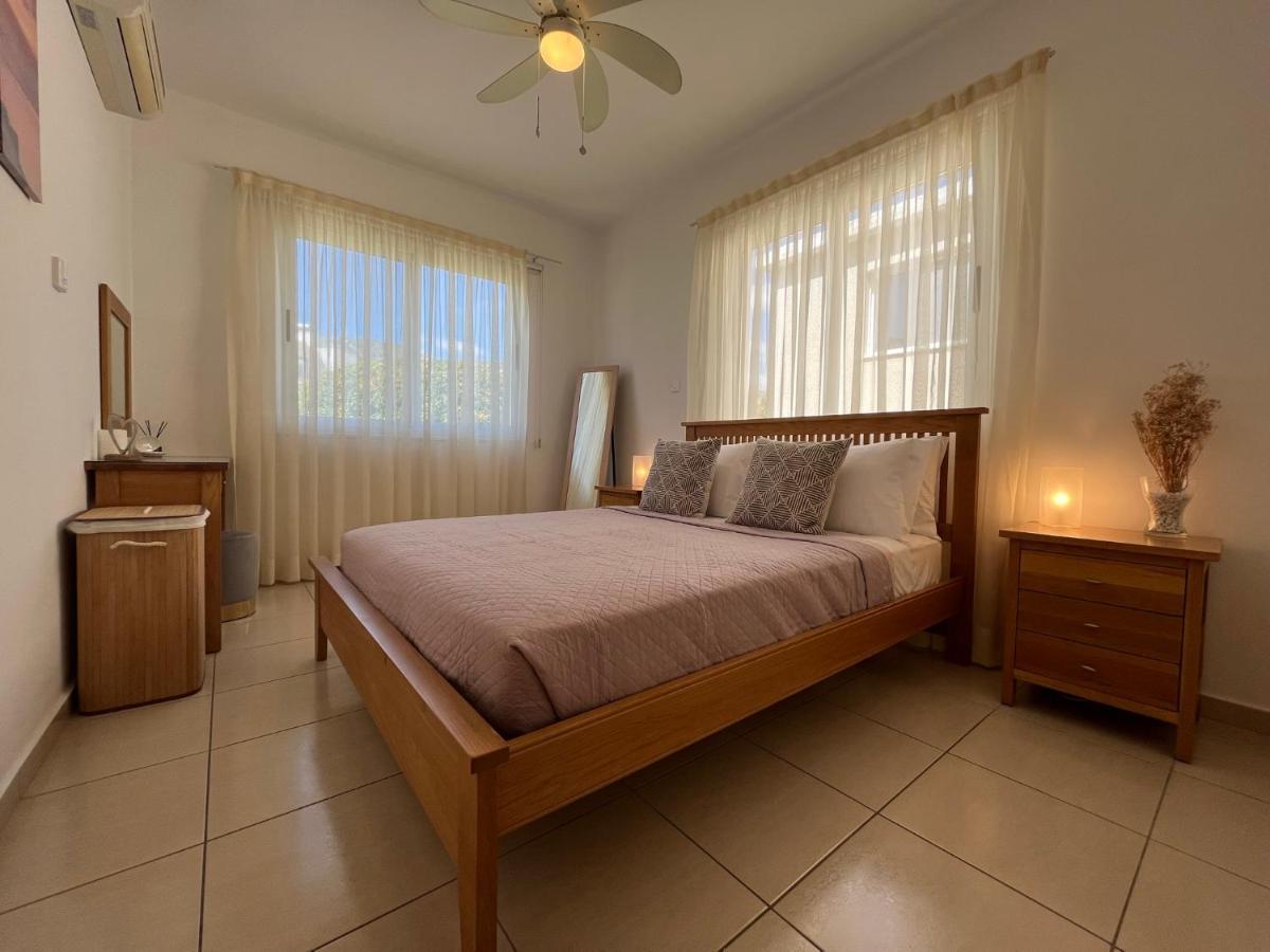 Beautiful 2 Bed Apartment In Peyia Valley, Paphos 外观 照片