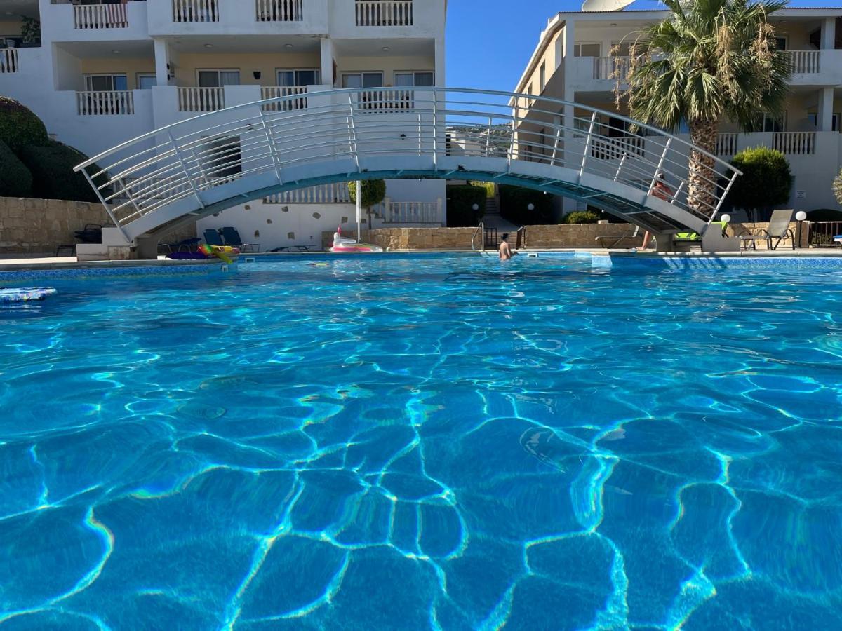 Beautiful 2 Bed Apartment In Peyia Valley, Paphos 外观 照片