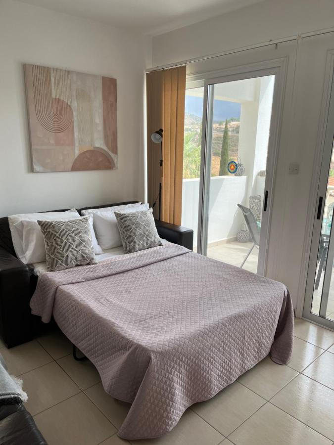 Beautiful 2 Bed Apartment In Peyia Valley, Paphos 外观 照片