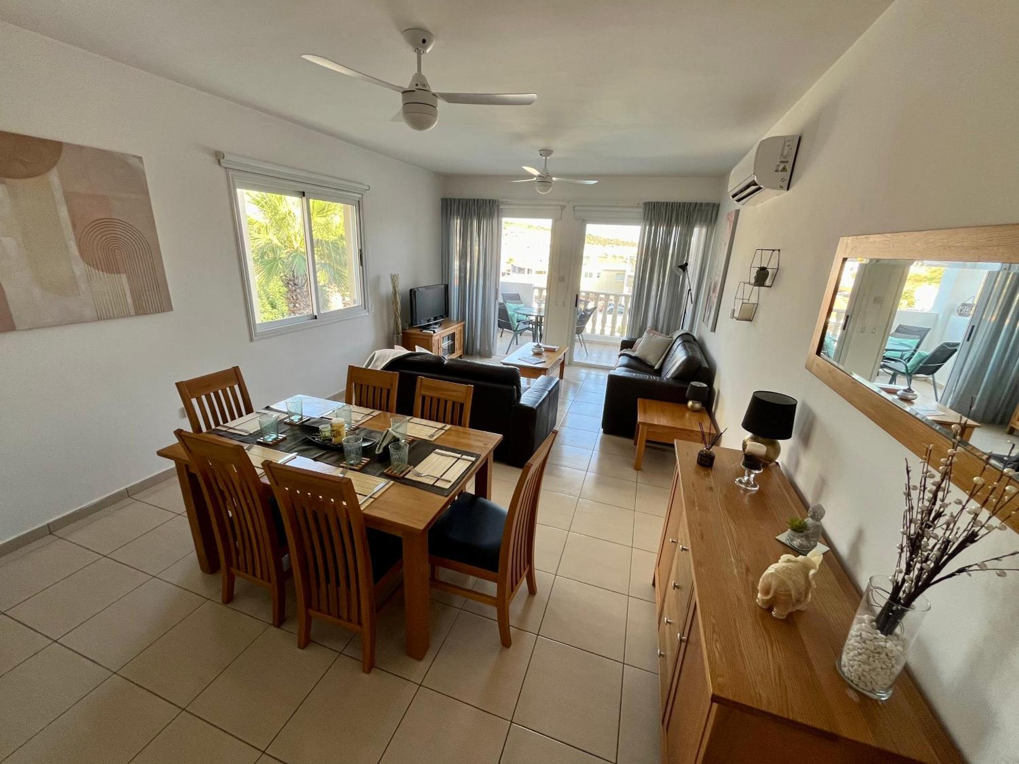 Beautiful 2 Bed Apartment In Peyia Valley, Paphos 外观 照片