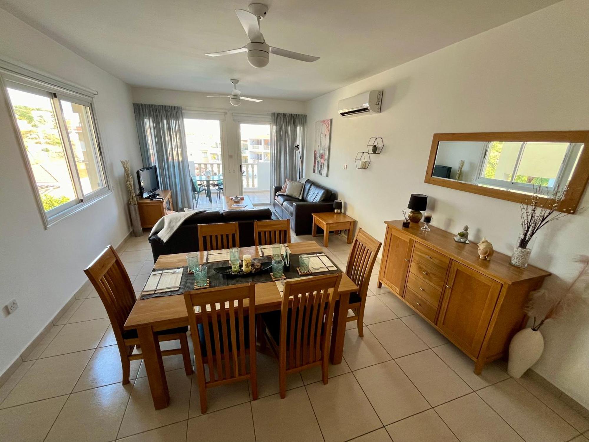 Beautiful 2 Bed Apartment In Peyia Valley, Paphos 外观 照片